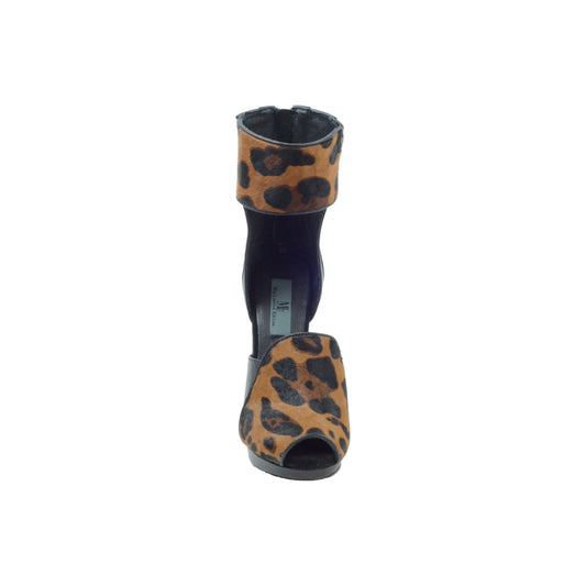 Front view of Black high heel with cheetah print strap across the ankle and cheetah print on the toe.